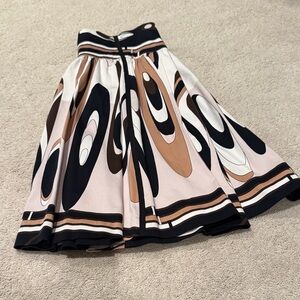 Stylish Women's Patterned Skirt